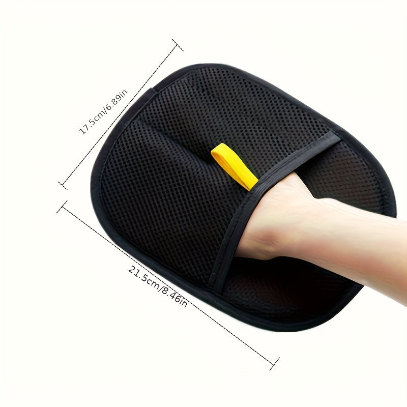 FurFree Travel Grooming Gloves – Stress-Free Rides, Hair-Free Car!